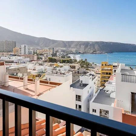 Cosy Apartment With Sea View En El Centro Los Cristianos Arona  Exterior photo