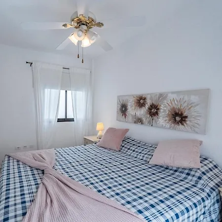 Cosy Apartment With Sea View En El Centro Los Cristianos Arona  Exterior photo