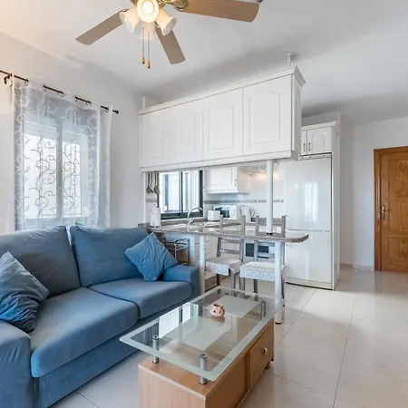 Cosy Apartment With Sea View En El Centro Los Cristianos Arona  Exterior photo